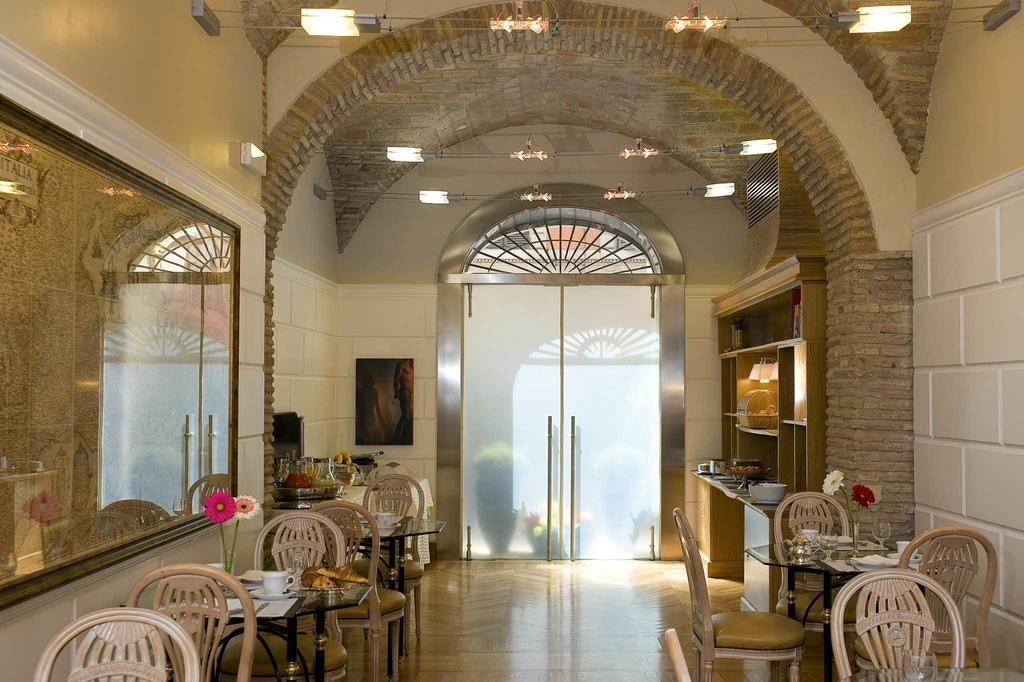 Duca D'Alba Hotel - Chateaux & Hotels Collection Roma Restoran fotoğraf